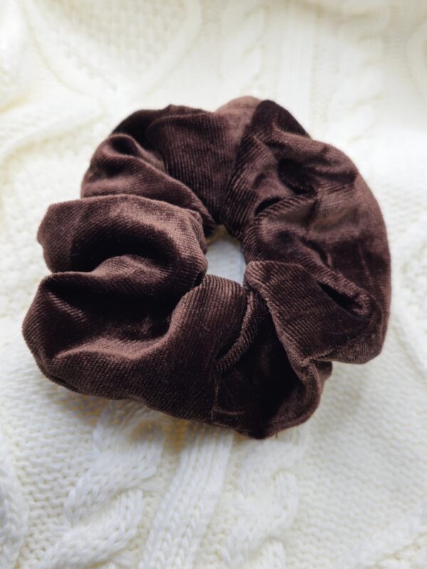 Alternative view of Scrunchie Darkwood